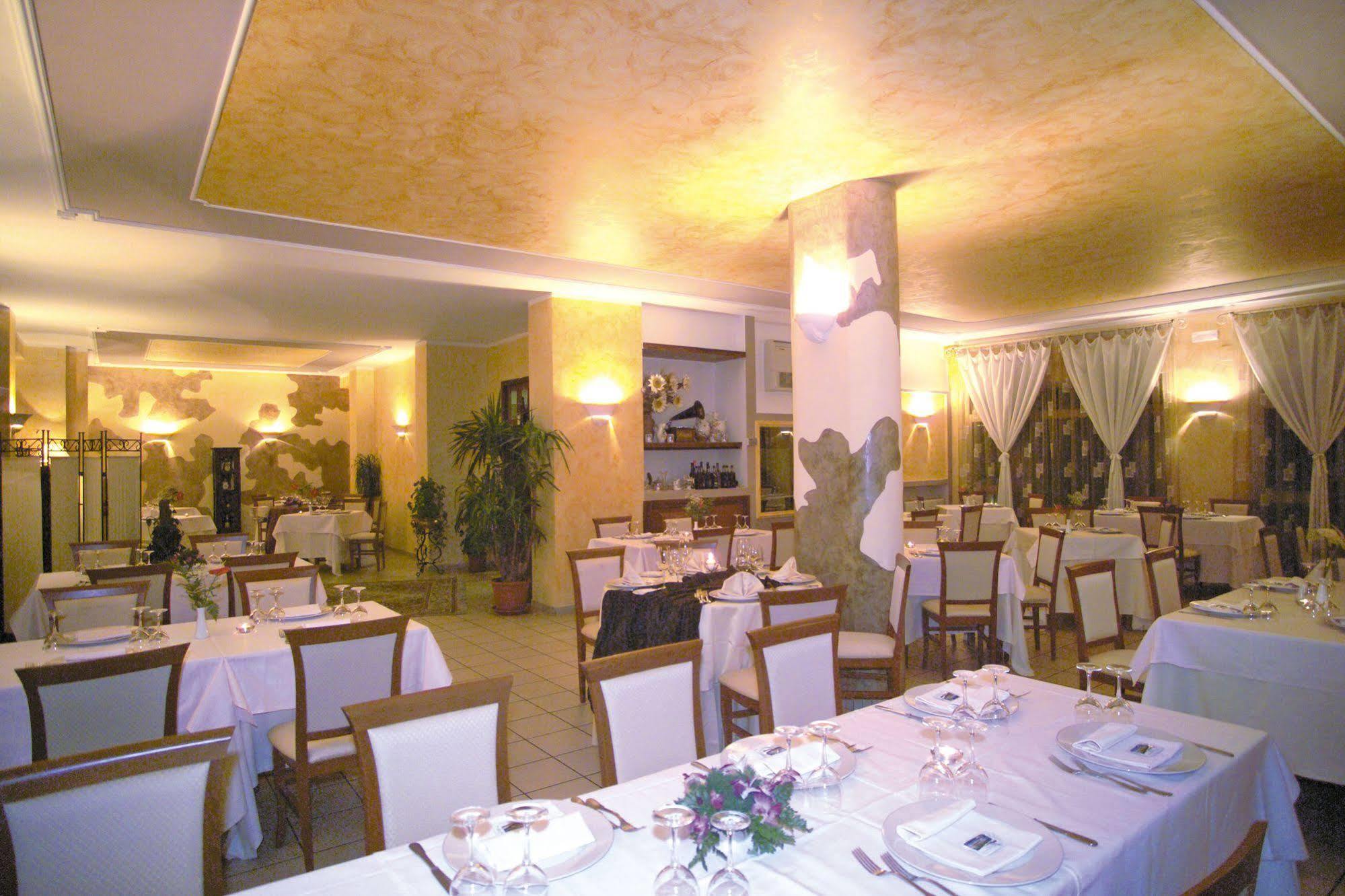 Hotel Di Rocco Loreto Aprutino Eksteriør bilde